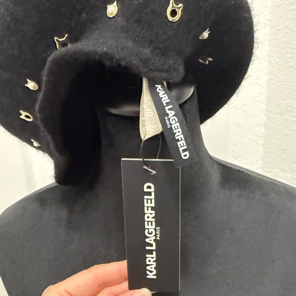 Karl Lagerfeld Paris Black Wool Beret – Gold Cat Motif | New With Tags